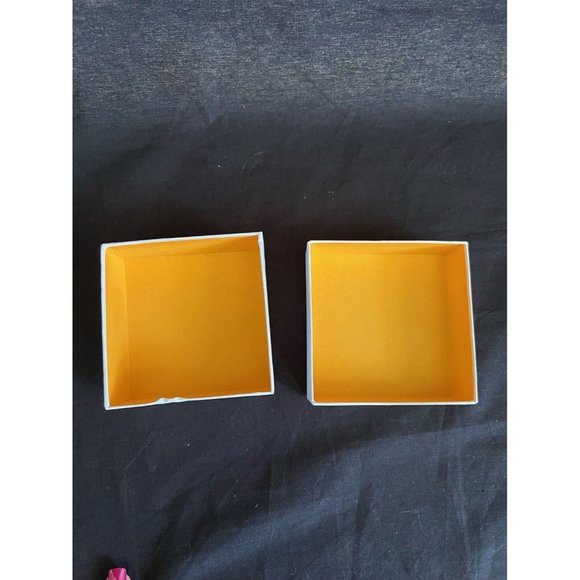 Lord & Taylor Empty Gift Box Cardboard White 3.5" x 3.5" x 2" - Picture 4 of 7